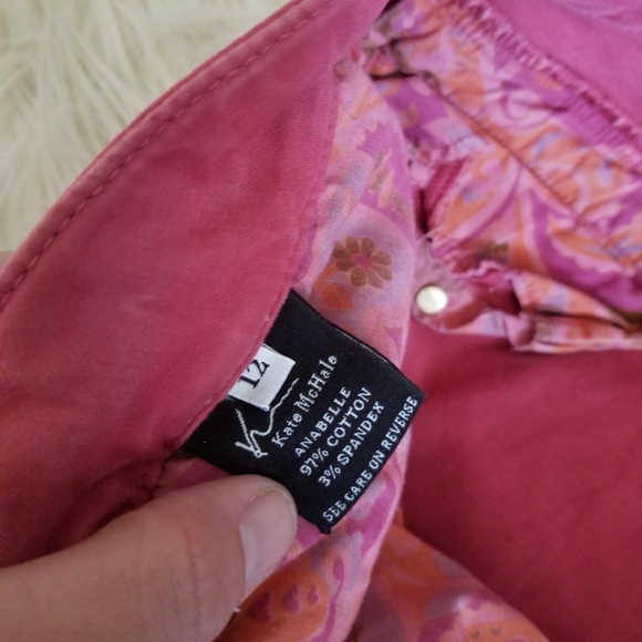 Distressed red trousers Kate McHale - Picture 3 of 5